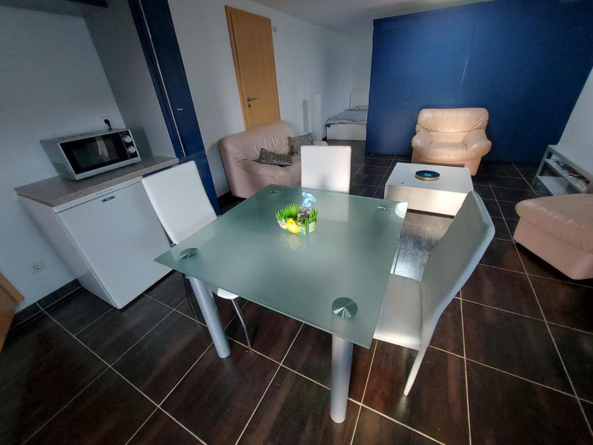 Lovely Appartment With Private Patio And Private Entrance In Luxembourg 60M2 Saeul Luaran gambar